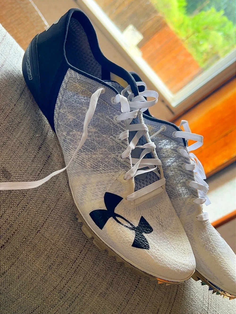 Under Armour SpeedForm Track & Field Racing Spikes White Black Gold 🏃‍♀️✨